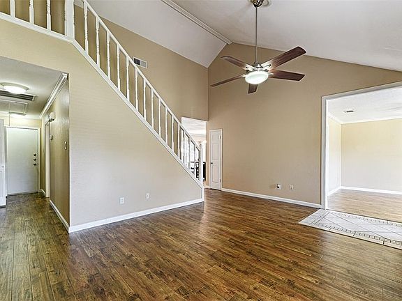 3rd image of 3225 Sailmaker Ln