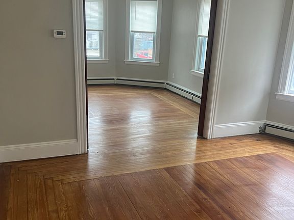 2nd image of 157 Chapin Ave Floor 1