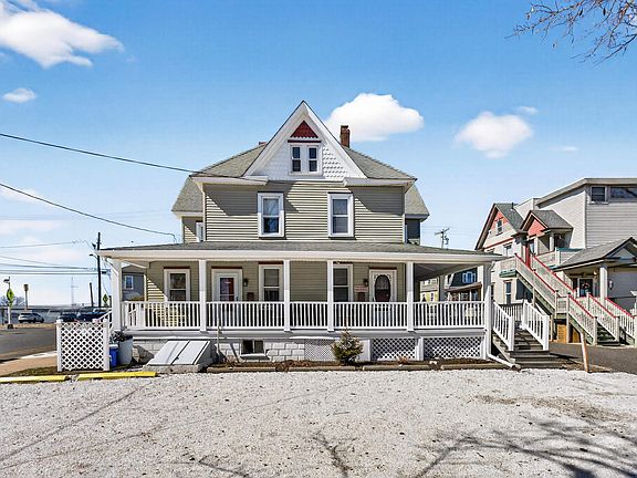 3rd image of 820 Shore Rd #822