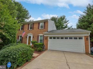 8915 Old Courthouse Rd, Vienna, VA 22182