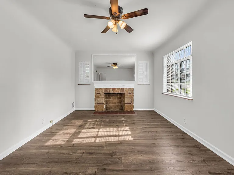 3393 Robb Ave — Photo 3