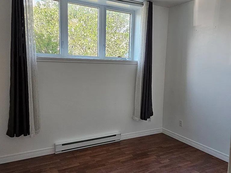350 Higginson St — Photo 7