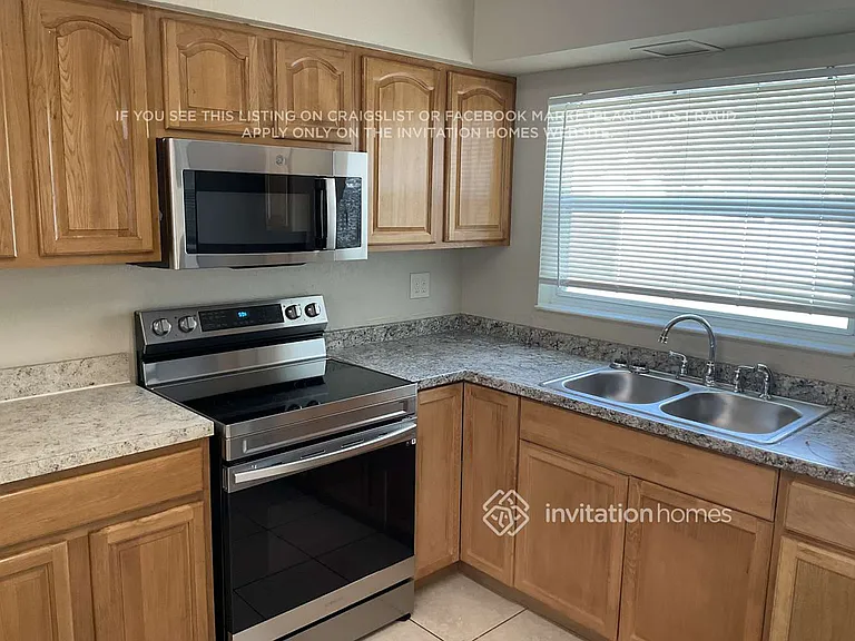 1063 Indian Rocks Rd S — Photo 5