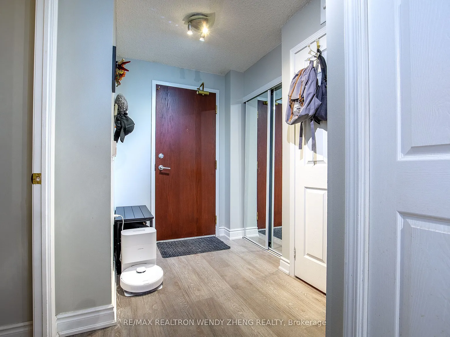 2 bed, $2,300 — Photo 2