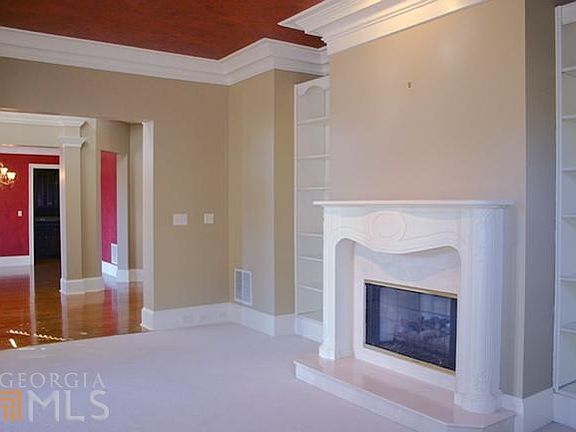 4th image of 110 Cherry Hills Dr