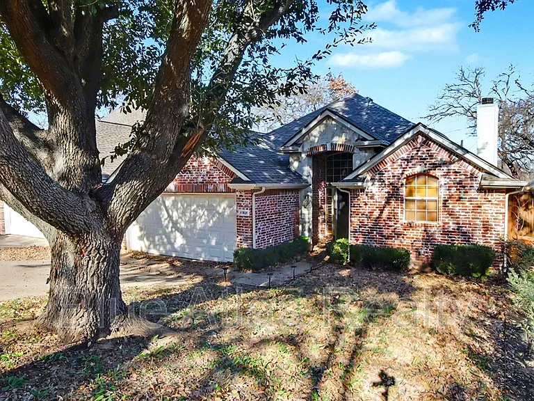 4905 Canberra Ln — Photo 22
