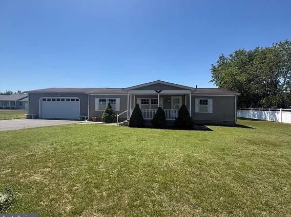 2196 Andrews Lake Rd, Felton, DE 19943