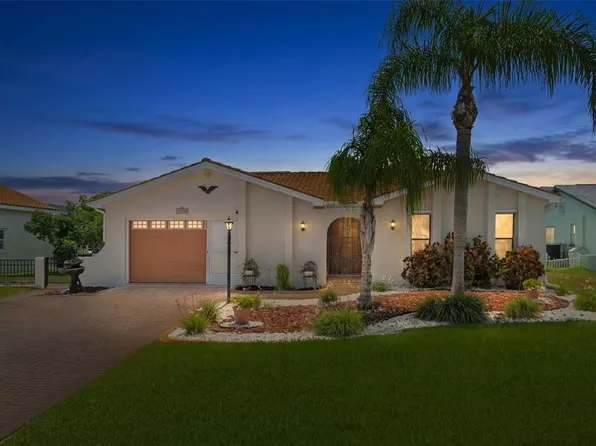 15602 Century Dr, Hudson, FL 34667
