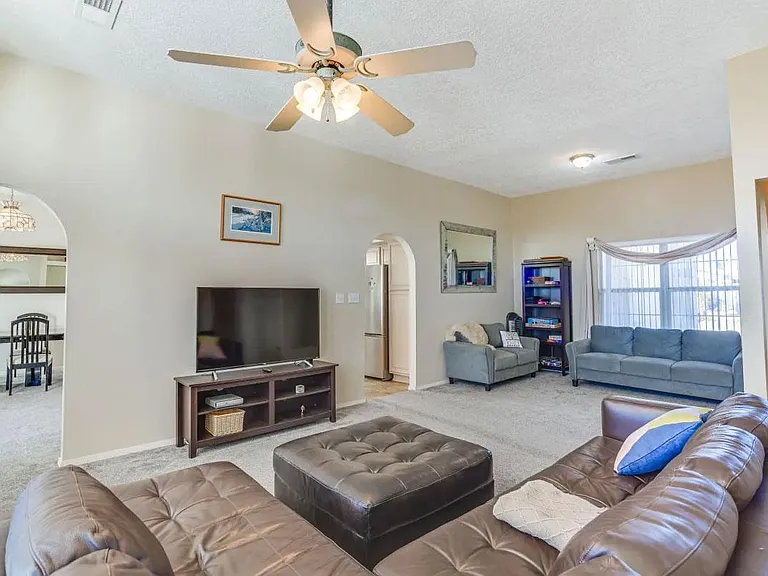 Augusta Hills Dr NE — Photo 3