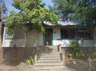 95 E Pine St, Altadena, CA 91001