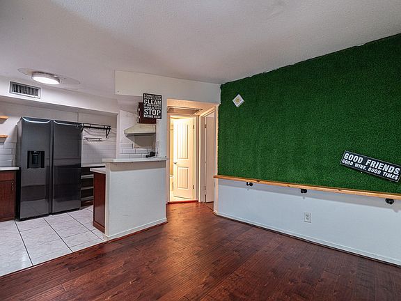 5th image of 10811 Richmond Ave APT 39