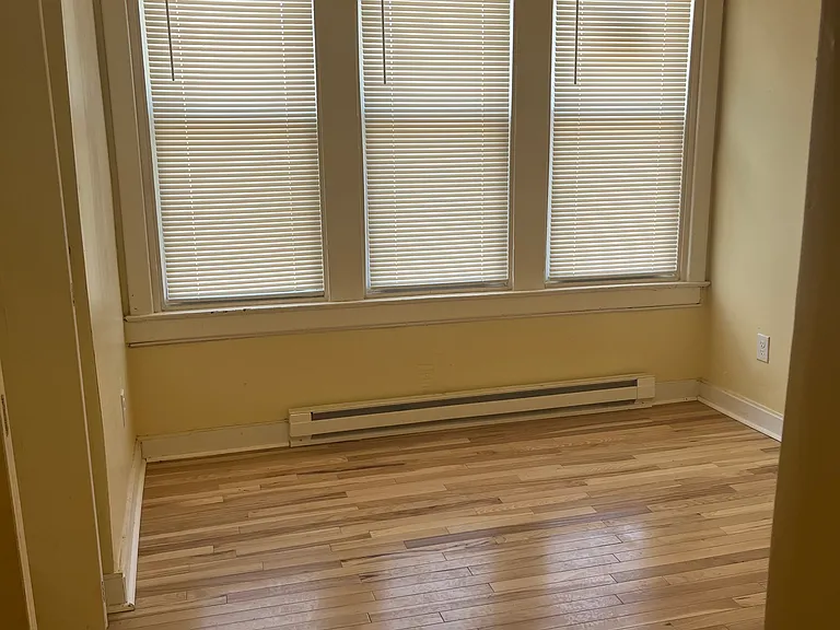 321 W 7th St #2 — Photo 7