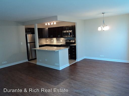 2nd image of 3550 N Lake Shore Dr APT 1907