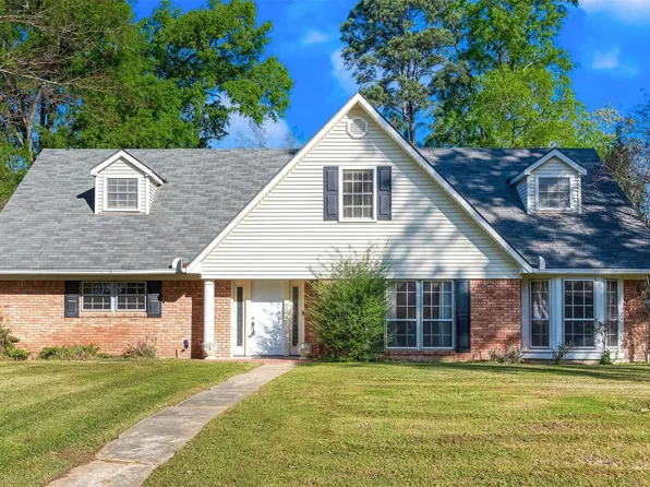 513 Dunmoreland Dr, Shreveport, LA 71106