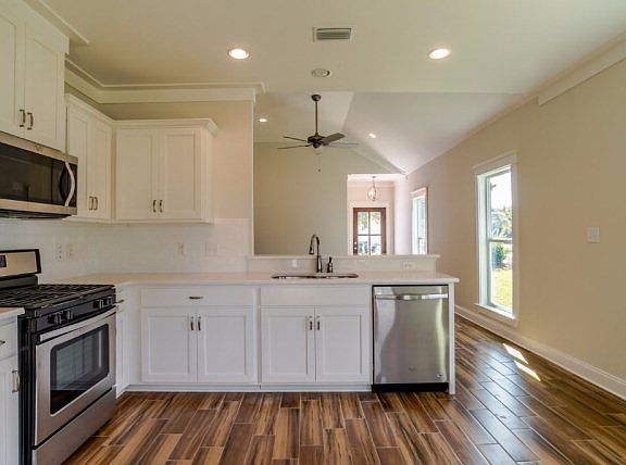 5th image of 26687 Magnolia Ave #2