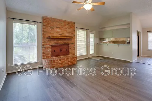215 Linda St Photo 1