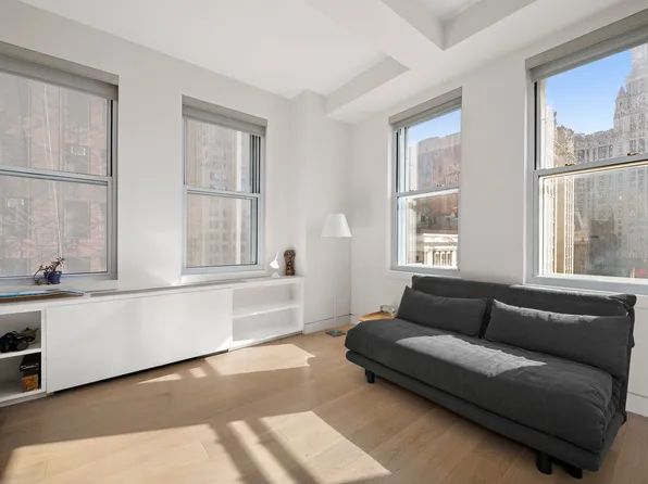 80 Chambers Street image 12 of 15