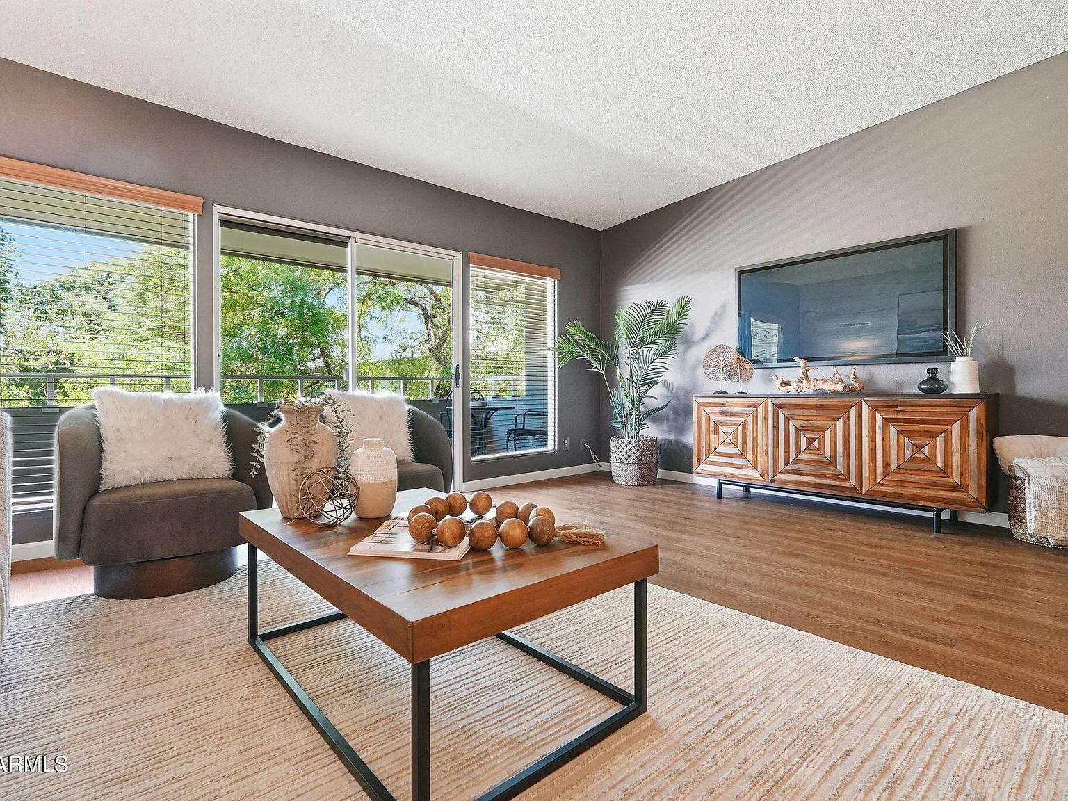 2 bed, 2.0 bath, 1500 sqft, $1,800 — Photo 2