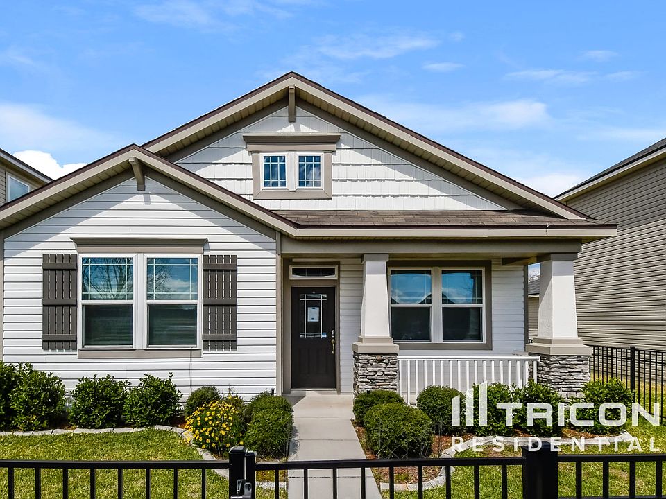 1st image of 447 Vineyard Ln