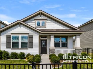 447 Vineyard Ln, Orange Park, FL 32073