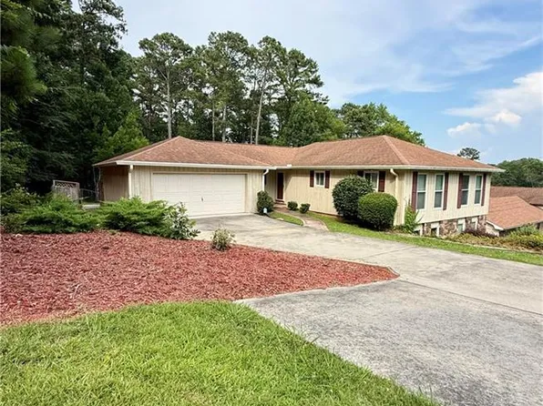 8 Wellington Way SE, Rome, GA 30161