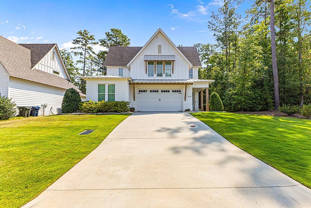 1537 Dartmouth Dr - Property Image
