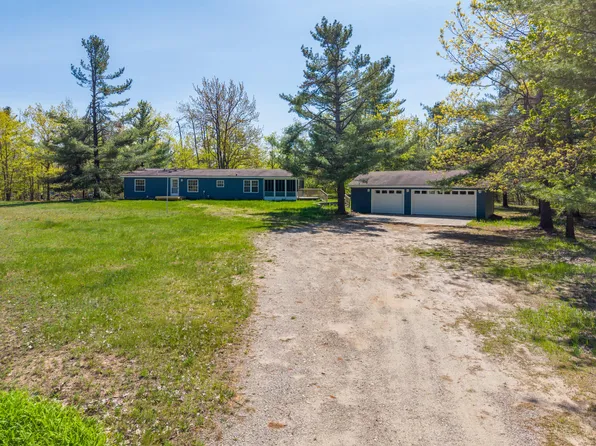 10685 Upper Mograin Rd, Cheboygan, MI 49721