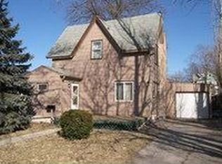 819 7th St, Nevada, IA 50201