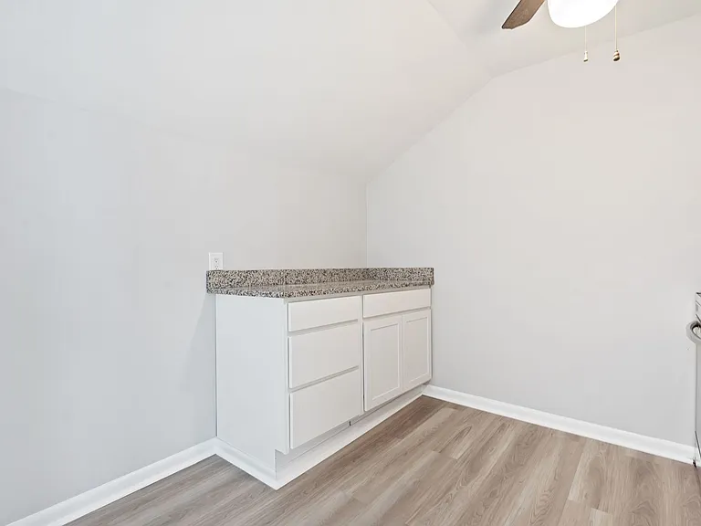 110 Butler St — Photo 18