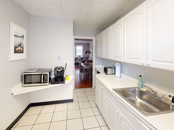 2nd image of 60 Longwood Ave