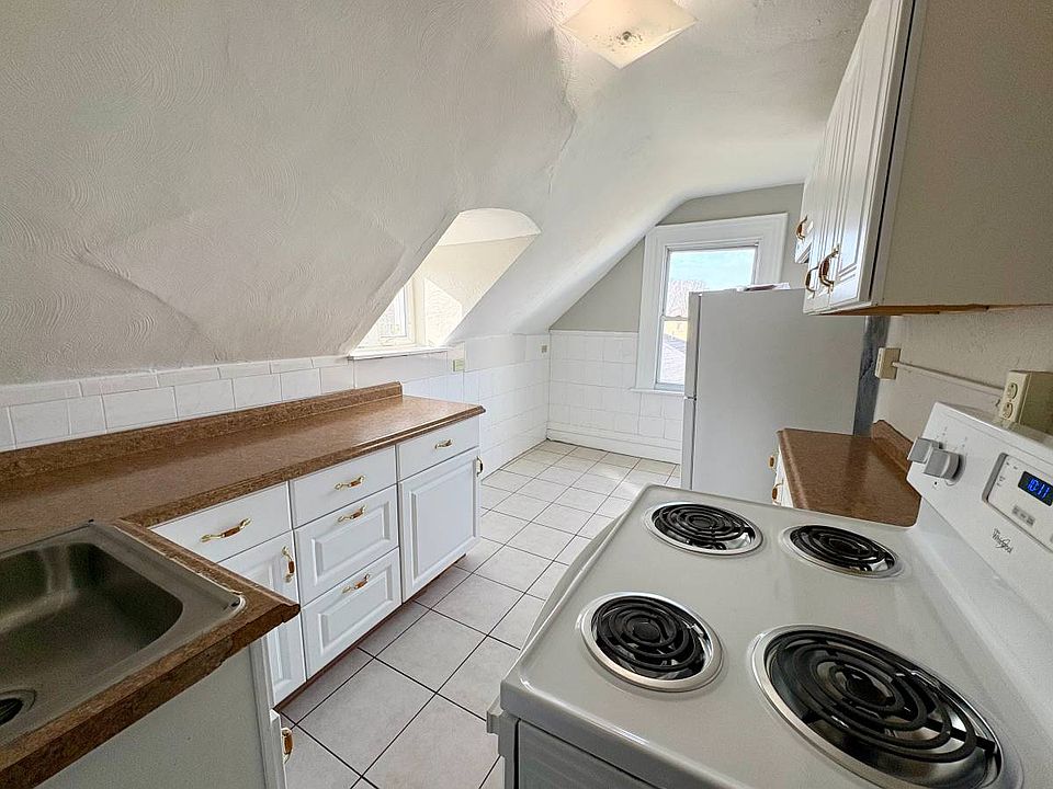 1st image of 4836 Hatfield St #1