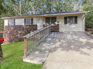 42 Oakview Dr, North Little Rock, AR 72118