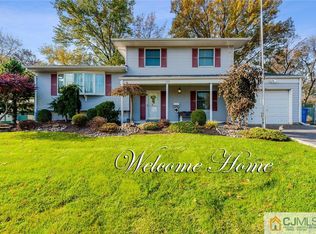 120 Winding Rd, Iselin, NJ 08830