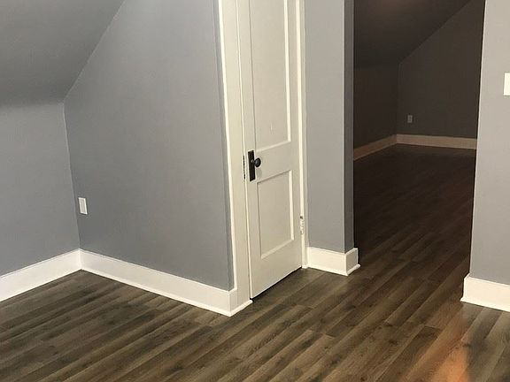 5th image of 57 Cotter Ave APT 5