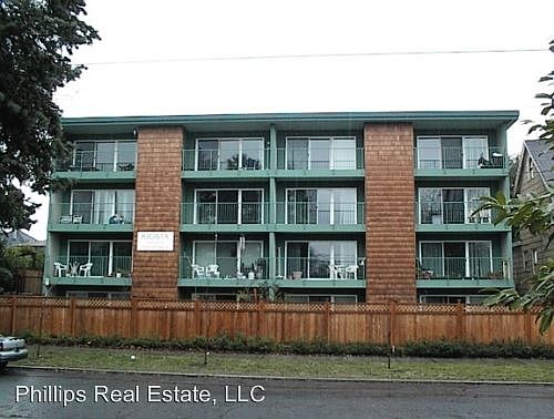 2nd image of 1510 13th Ave S APT 404
