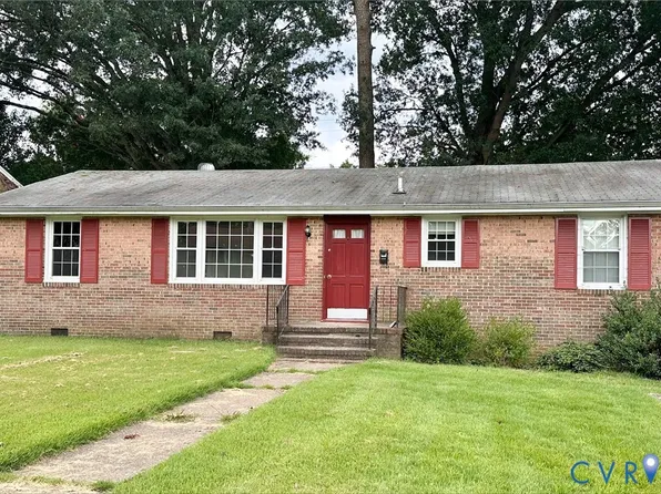 317 Yorktown Dr, Colonial Heights, VA 23834