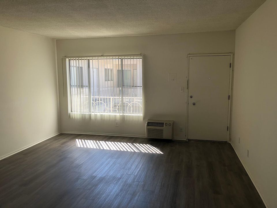 1st image of 110 N Cedar St APT 15