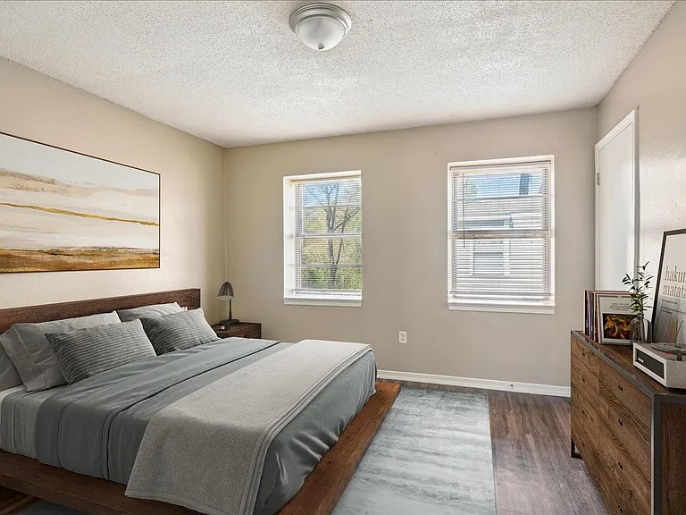 TOWNHOMES w/ W/D INCLUDED! Gated 2 Bed / 1.5 Bath Townhomes near Shelby Dr! — Photo 22