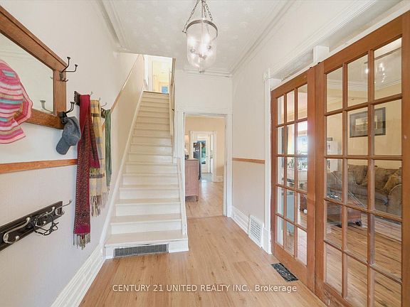 5th image of 536 Bolivar St