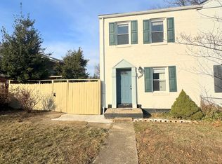 2212 Farrington Ave, Alexandria, VA 22303