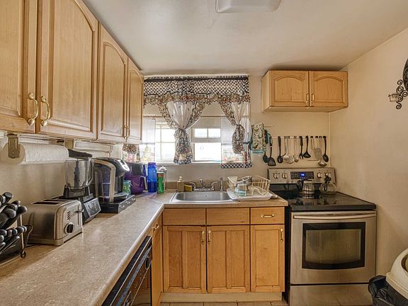 4th image of 863 Keith Ln