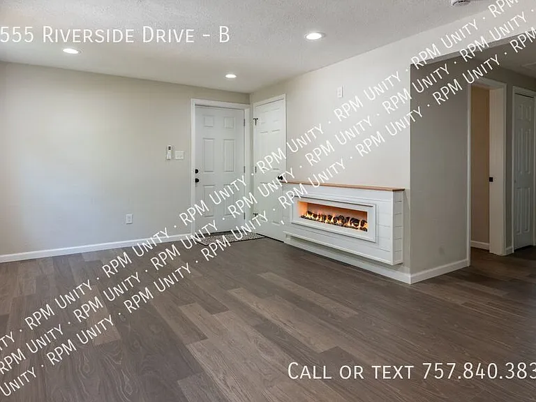 3555 Riverside Dr #B — Photo 3