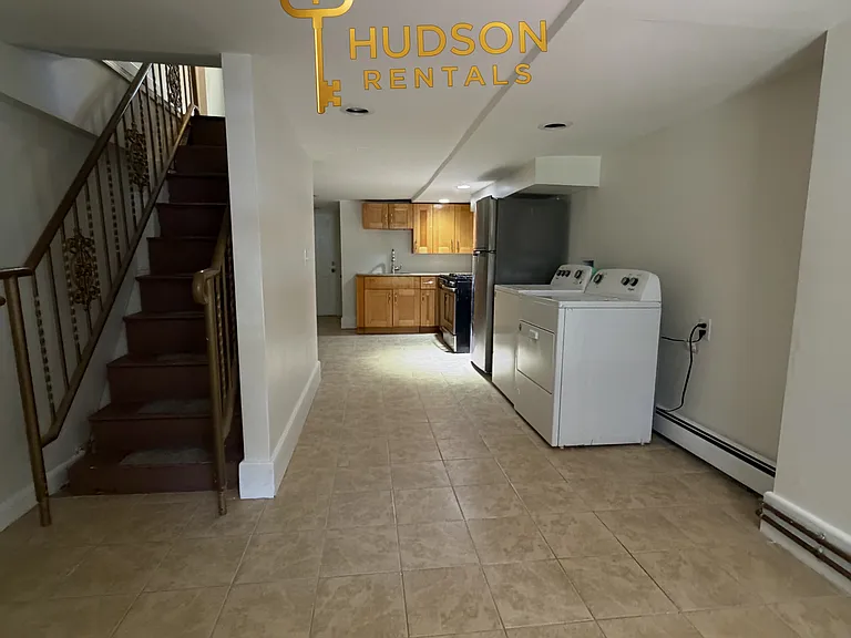 42 Jewett Ave #1 — Photo 2