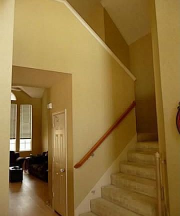 5th image of 1228 Hillcrest Dr