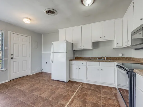 7 Pershing Dr APT A, Denison, TX 75020