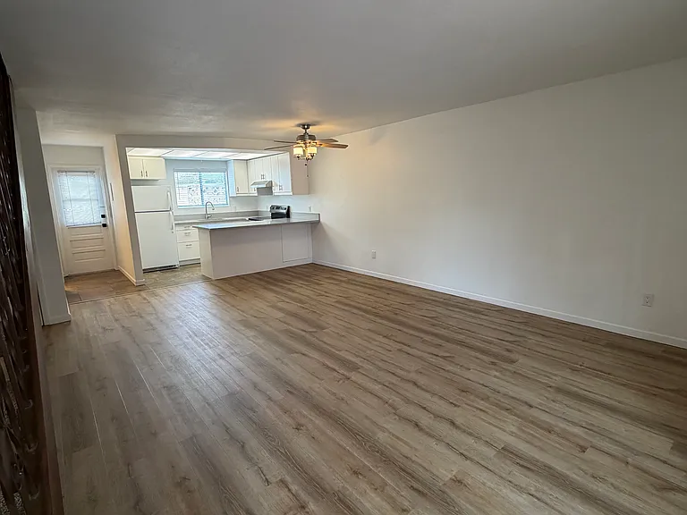 Spacious living room