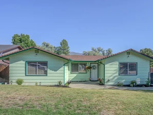 904 South St, Yreka, CA 96097