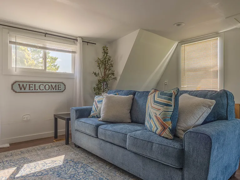 2906 Blue Star Hwy #4 — Photo 2