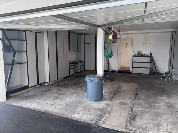 7801 Essex Dr APT 102, Huntington Beach, CA 92648