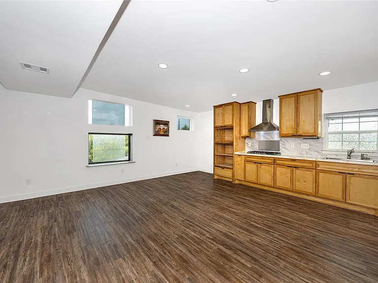 10930 Exeter St #B — Photo 10